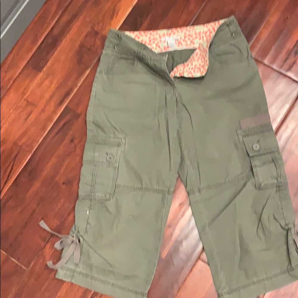 Cabi Capri cargo pants
